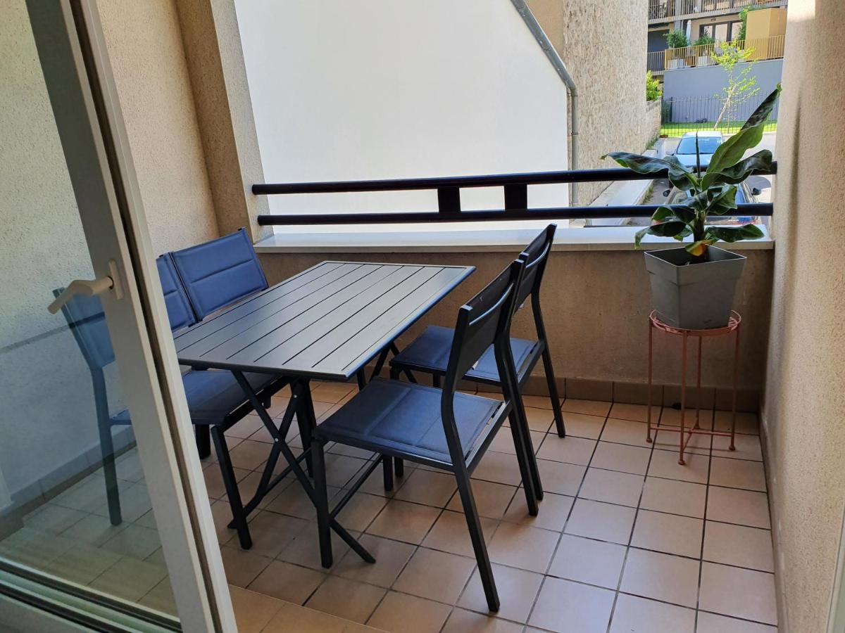 Magnifique Appartement Avec Garage Prive Et Terrasse Reims Exterior photo