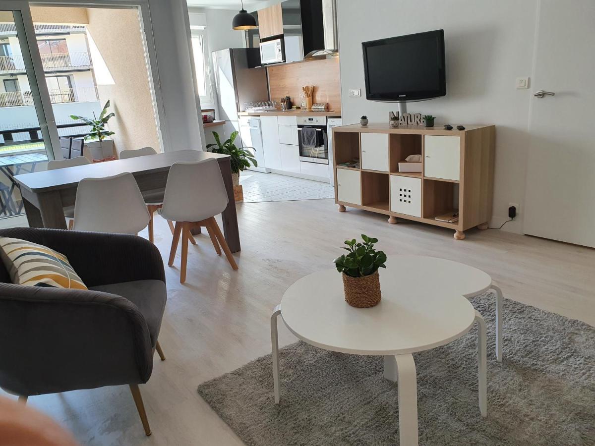 Magnifique Appartement Avec Garage Prive Et Terrasse Reims Exterior photo